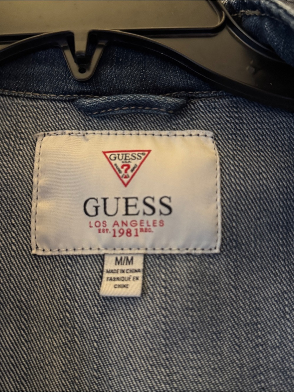 Guess Women's Dark Indigo Denim Jacket with Zip Pockets - Picture 3 of 6